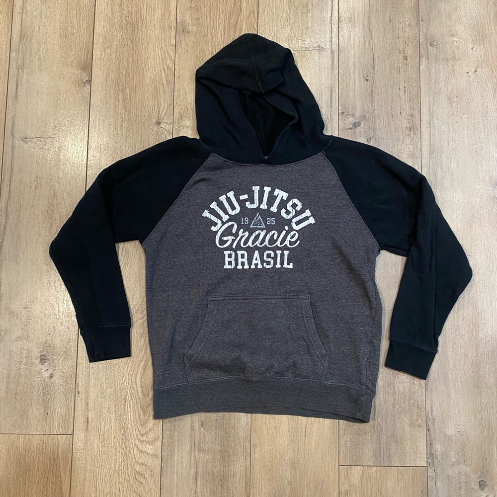 Boy’s Gracie JiuJitsu Pullover Hoodie - Medium - Black/Gray